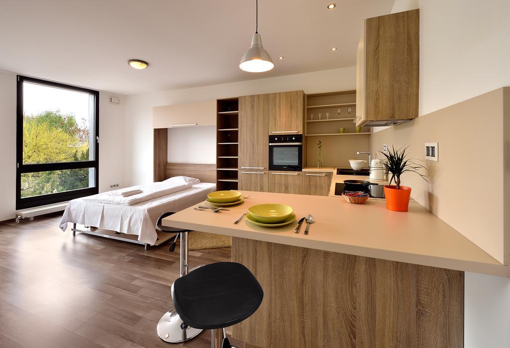 Ambiente Serviced Apartments - Dunajska Bratislava Ruang foto