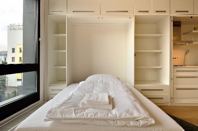 Ambiente Serviced Apartments - Dunajska Bratislava Bagian luar foto